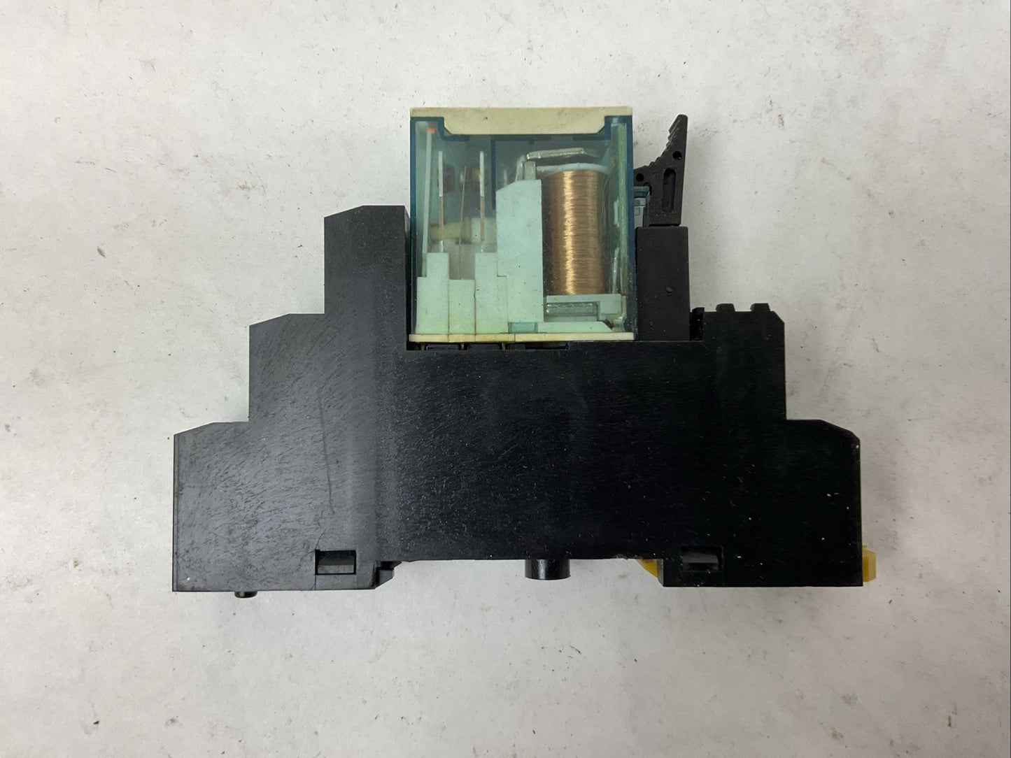 ALLEN BRADLEY 700-HN-121 SER A RELAY SOCKET 700-HK36Z24-4 SER B RELAY 24VDC