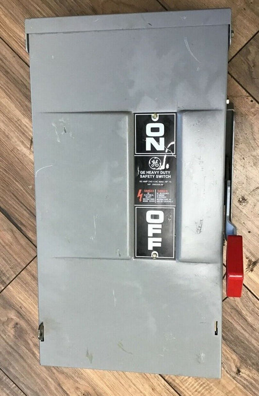 GENERAL ELECTRIC TH3222R SAFETY SWITCH MODEL7 240VAC/250VDC TYPE3R 60A