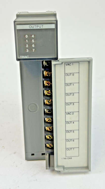 ALLEN-BRADLEY - 1746-OA8 SER. B - SLC OUTPUT MODULE - 1746-0A8