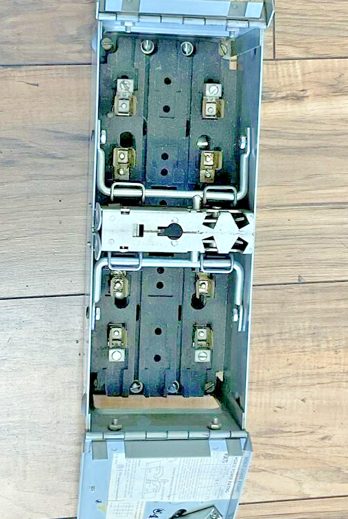 ITE V2B2211LR CLAMPMATIC VACU-BREAK PANELBOARD SWITCH 30A 250V 2POLE 3HP