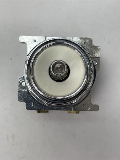 CUTLER HAMMER 10250T202N STD. IND. LIGHT RESISTOR 240V 1 HOLE MTG. SERIES B2