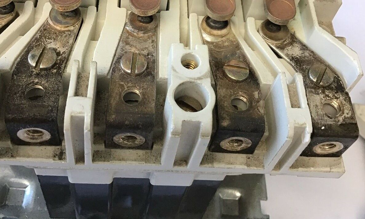 WESTINGHOUSE AC LIGHTING CONTACTOR A202K1EA MODEL J 6710C54G34