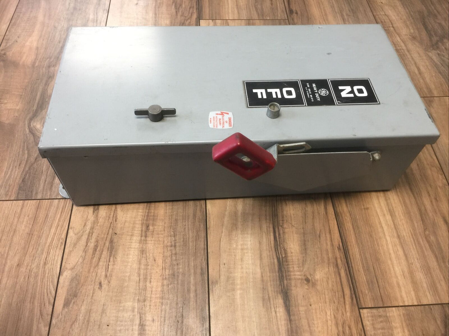 GE THN2261MDC MOD 7 NON FUSIBLE SAFETY SWITCH 30A 250/600VDC 3P 15HP TYPE 1,12