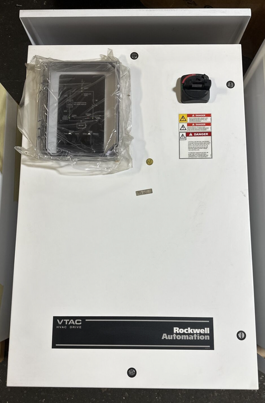ROCKWELL AUTOMATION VTAC 9 HVAC DRIVE 9V1041HRNB30 S7-643A-V9-10 460VAC 10HP