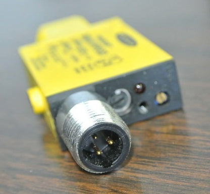 BANNER SM2A31RPDQD / 26968 - DETECTION SYSTEM RECEIVER - NEW SURPLUS