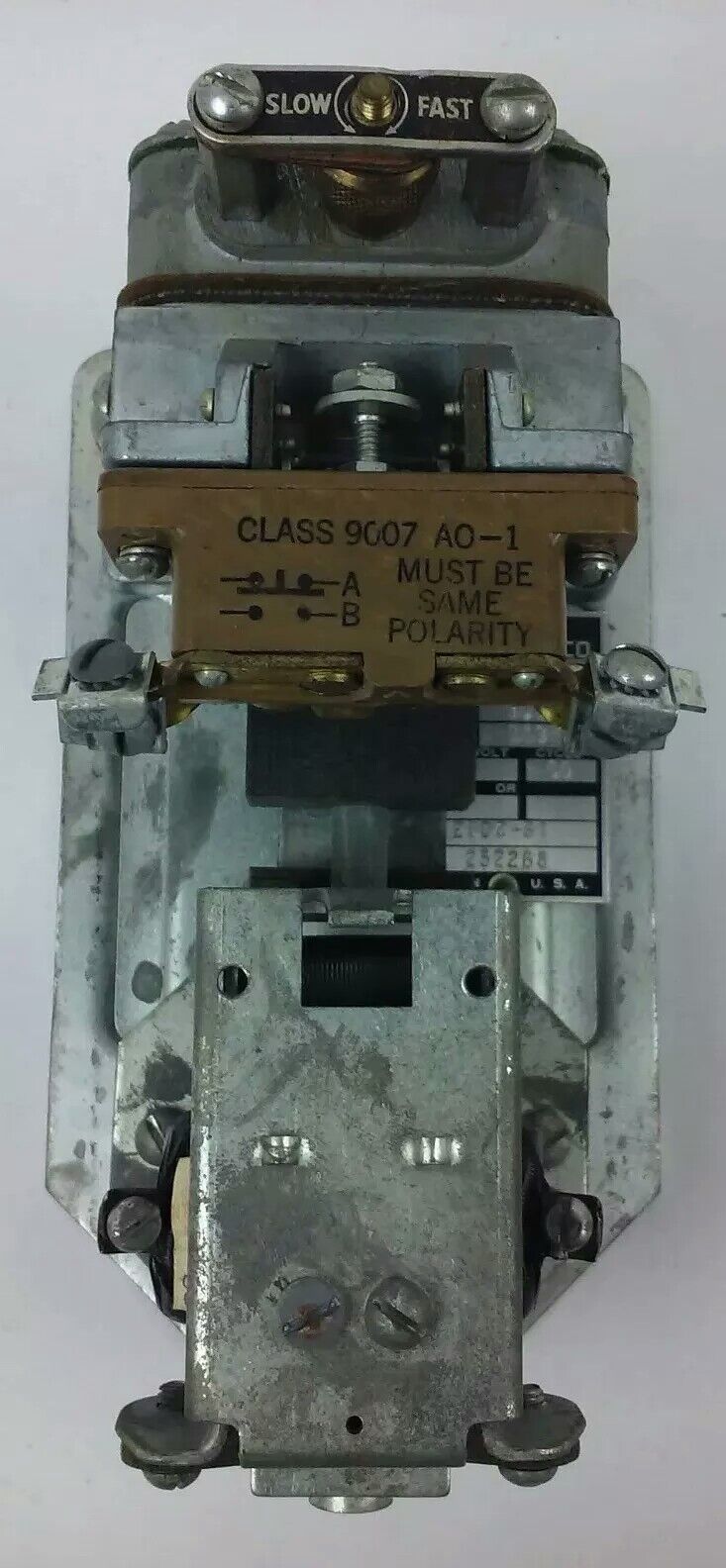 SQ. D CLASS 9050 TYPE RO-9E, AC PNEUMATIC TIMING RELAY, 110V, 60HZ, 15A, NEW