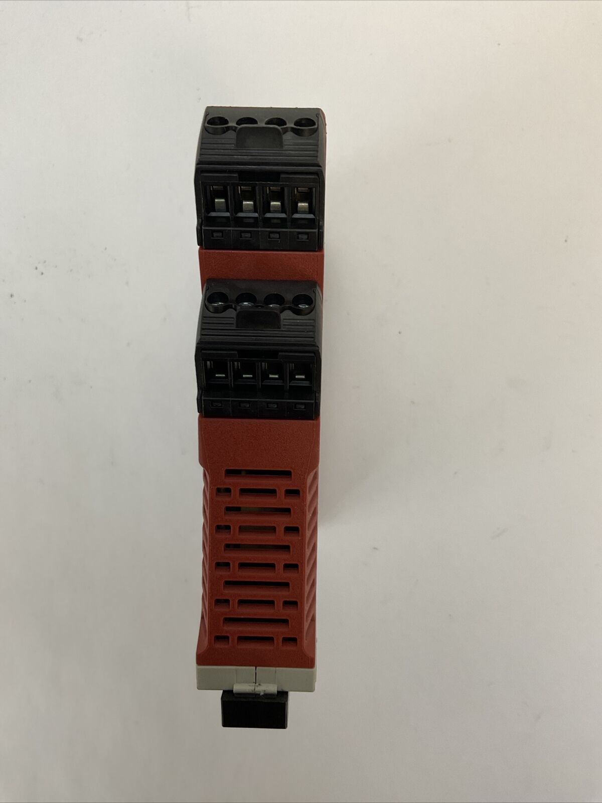ALLEN BRADLEY 440R-S12R2 GSR SI SAFETY RELAY SER A OUTPUT AC15 250V 1.5A