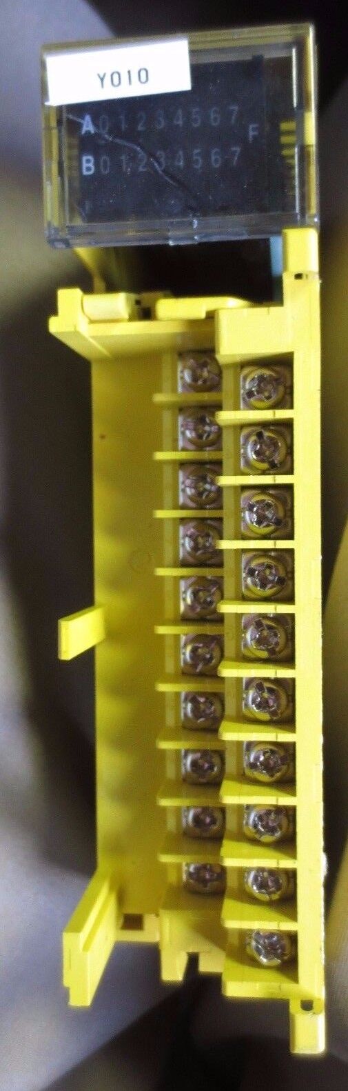 FANUC A03B-0819-C152 / AOD08 OUTPUT MODULE 12/24VDC, 2A, POSITIVE LOGIC NO DOOR