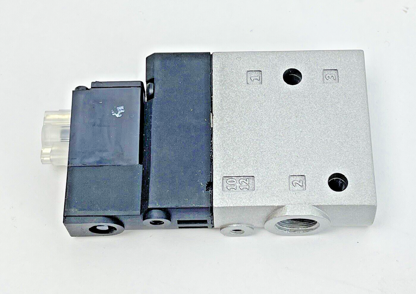 FESTO - CPE14-M1BH-3GLS-1/8 - SOLENOID VALVE - 196930