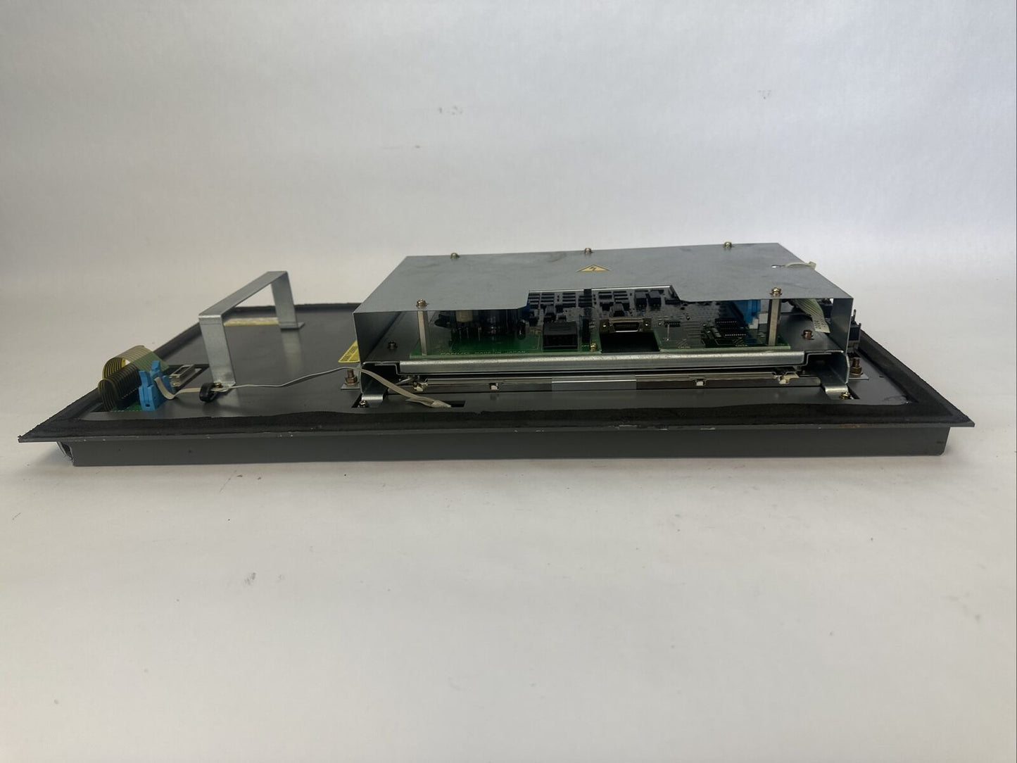 GE FANUC A02B-0200-C061/TBR SERIES 18-T OPERATOR INTERFACE PANEL LCD/MDI UNIT