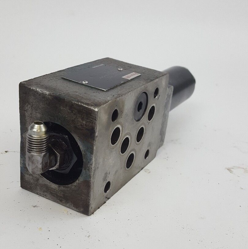 REXROTH R900587492 ZDR 10 DA2-54/75Y/12 HIGH PRESSURE REDUCING VALVE