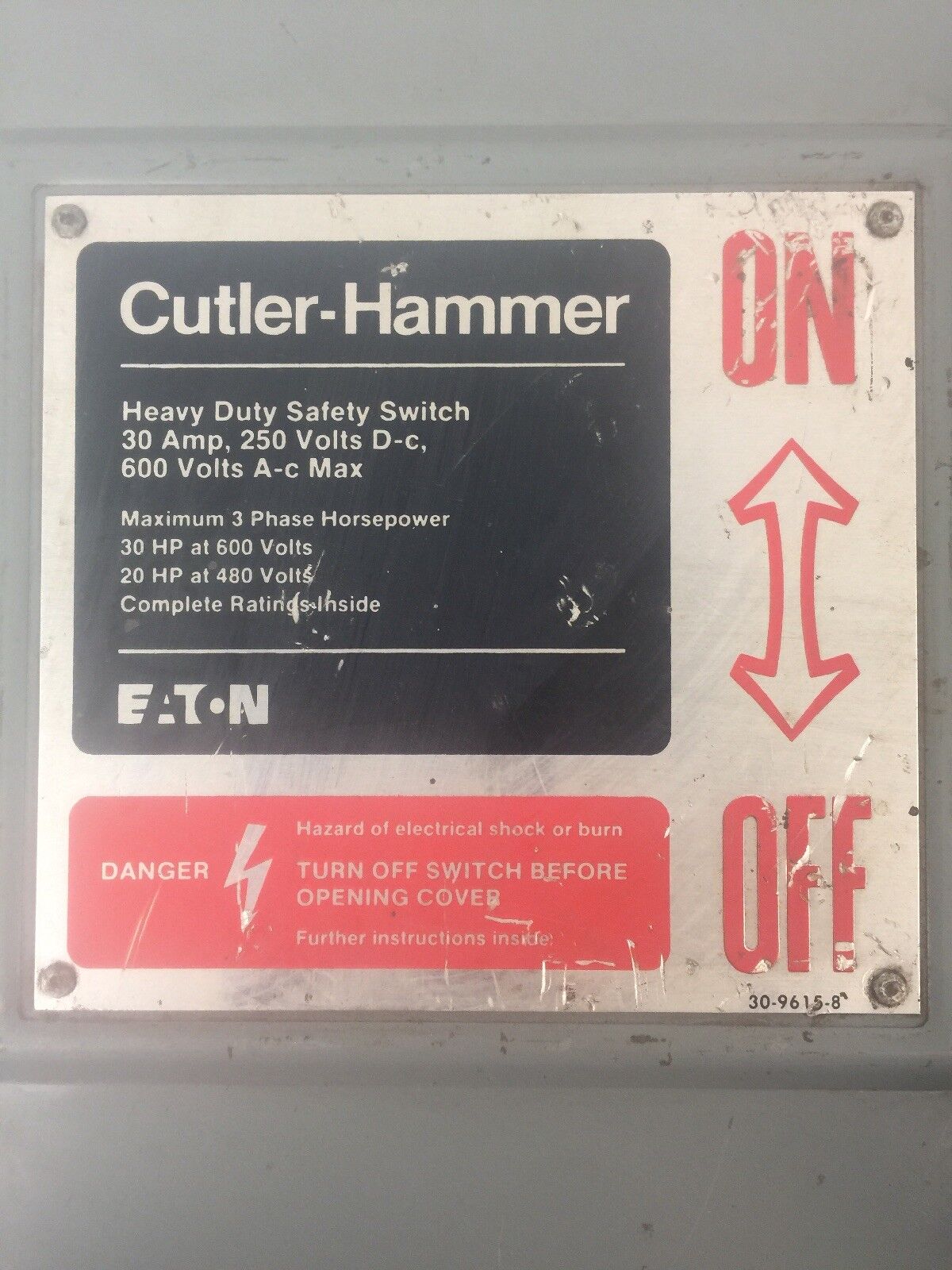 CUTLER HAMMER DH361URK HD SAFETY SWITCH 600VAC 250VDC 30AMP 3 POLE TYPE 3R 30HP