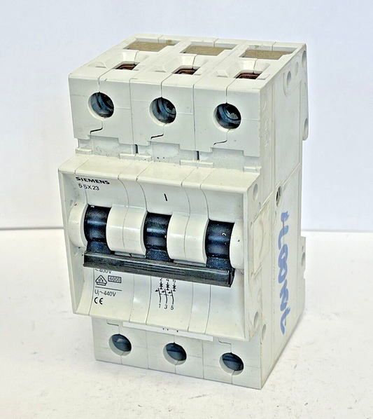 SIEMENS - 5SX23 - CIRCUIT BREAKER - 3 POLE, 480V AC