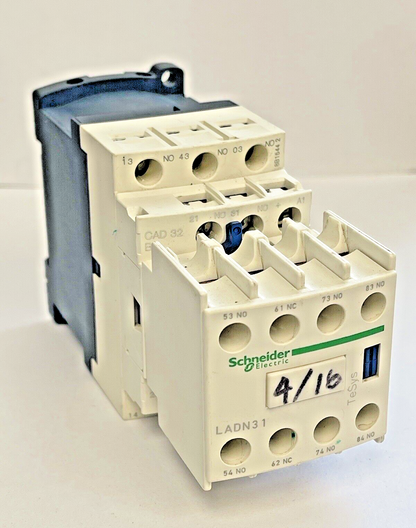 SCHNEIDER ELECTRIC - CAD32BD -24VDC CONTACTOR & SCHNEIDER LADN31 - CONTACT BLOCK