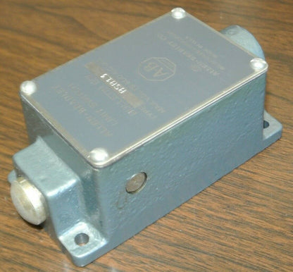 ALLEN-BRADLEY 801-BSB13 Ser. A / LIMIT SWITCH / 600V AC-DC / NEW SURPLUS