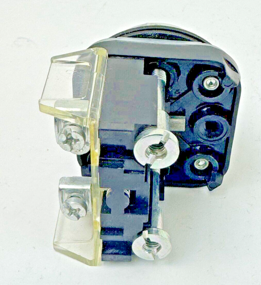 ALLEN-BRADLEY - 800T-B SER. T TYPE 4, 13 - RED PUSH BUTTON W/ 800T-XA SER. D
