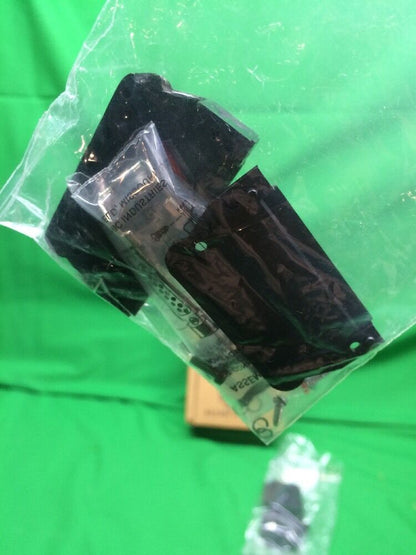 ALLEN-BRADLEY 1770-XXP CONNECTOR KIT 25-PIN MALE W/ 25-PIN D-SHELL