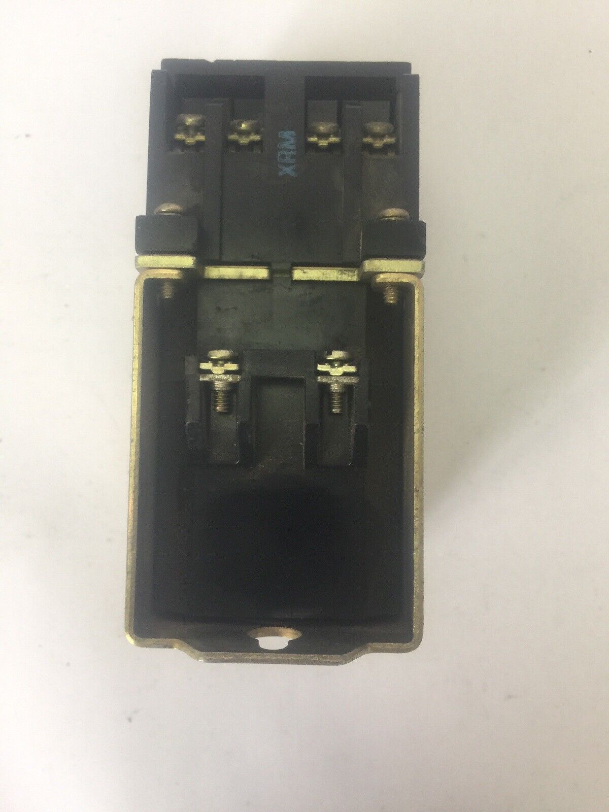 ALLEN BRADLEY 700DC-P400Z24 DC RELAY SER A 600V PD714 COIL 24VDC BULLETIN 700DC
