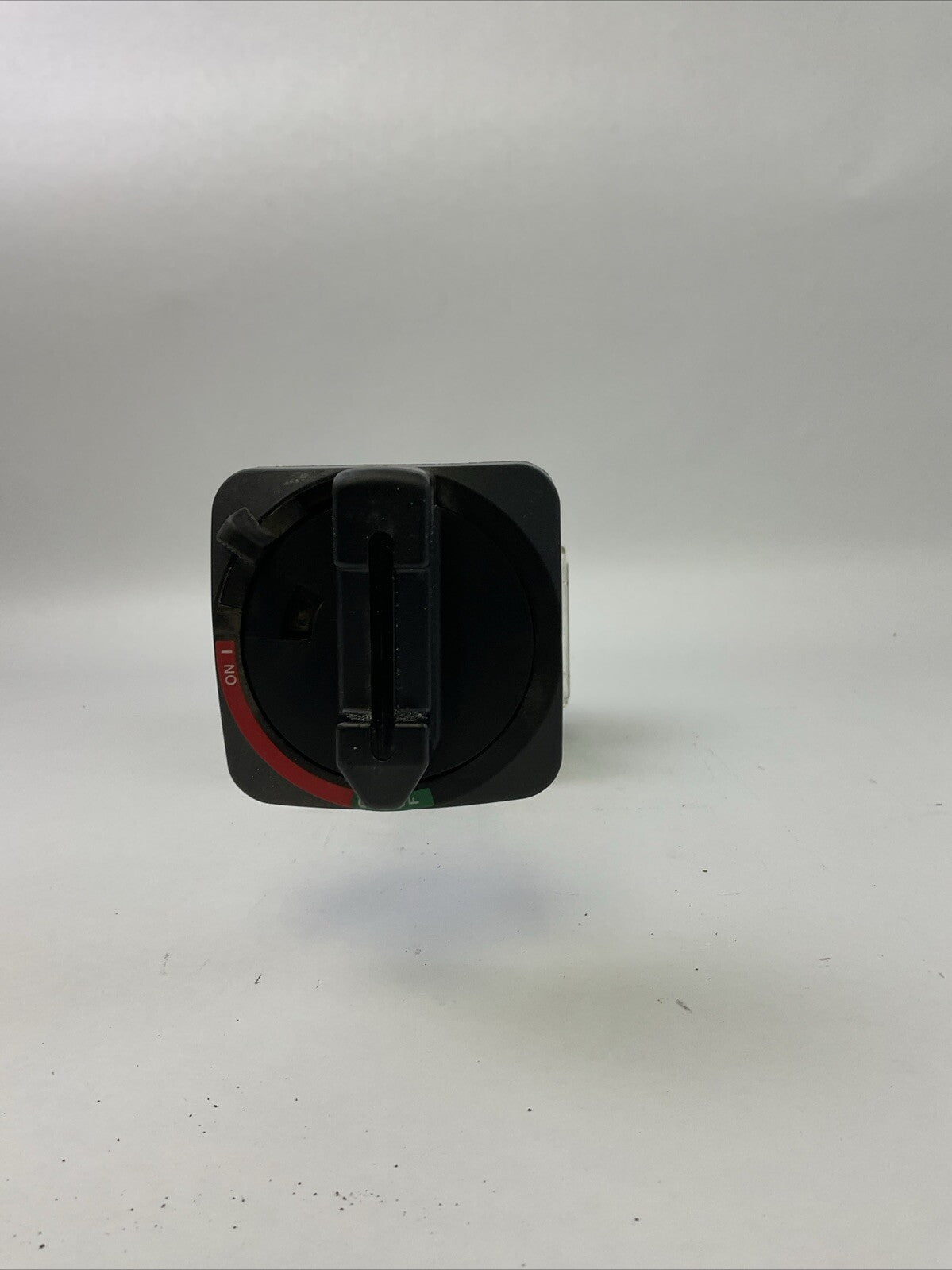 ALLEN BRADLEY 194R-NJ030P3 DISCONNECT SWITCH SER B 194R-HS4 SER A LPJ-10SP