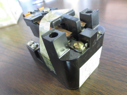 GENERAL ELECTRIC CR2790E100C8 GENERAL PURPOSE RELAY, 10A 24V 60Hz - NEW SURPLUS