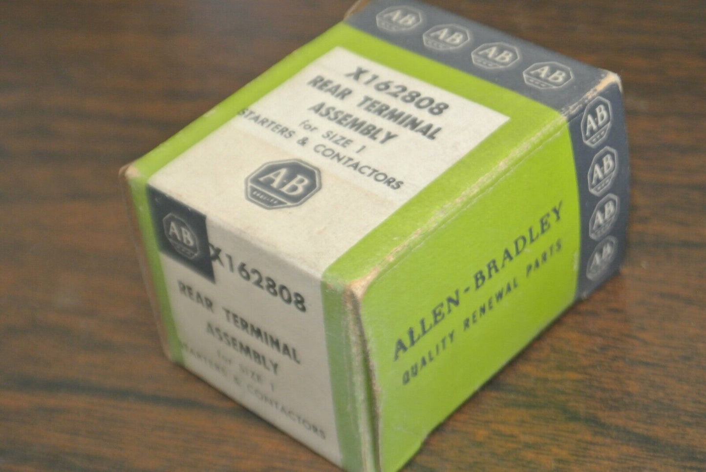 ALLEN-BRADLEY X-162808 REAR TERMINAL ASSEMBLY / SIZE 1 STARTER / NEW SURPLUS