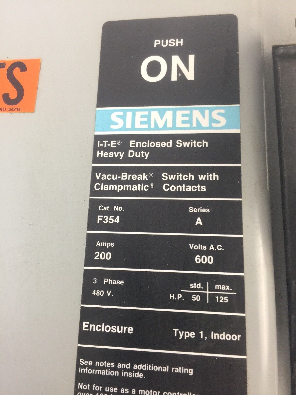 SIEMENS F354 VACU-BREAK SWITCH WITH CLAMPMATIC CONTACTS 200 AMP 600 VAC