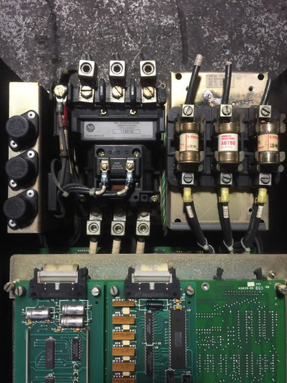 ALLEN BRADLEY 1392-B100-RK-MC-A-F1 AC DRIVE SER A INPUT 460VAC 43A OUTPUT 440vac