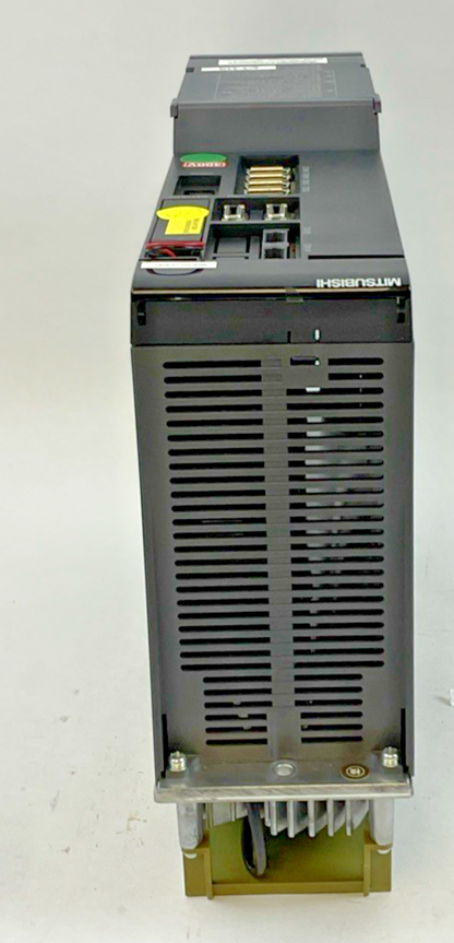 MITSUBISHI MDS-DH-V2-8080 SERVO DRIVE 4.5KW 12A 240HZ H/W VER.U 456V