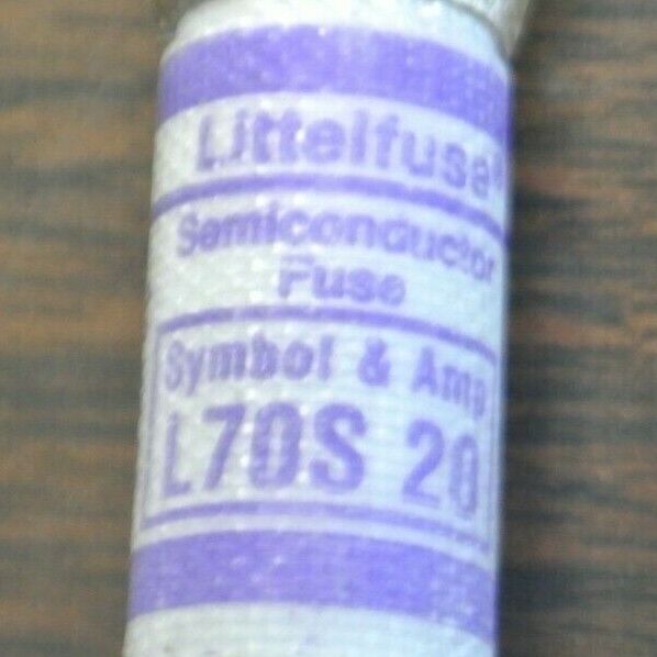 LITTELFUSE L70S20 VERY FACT ACTING SEMICONDUCTOR FUSE / 700V / 20A / NEW SURPLUS