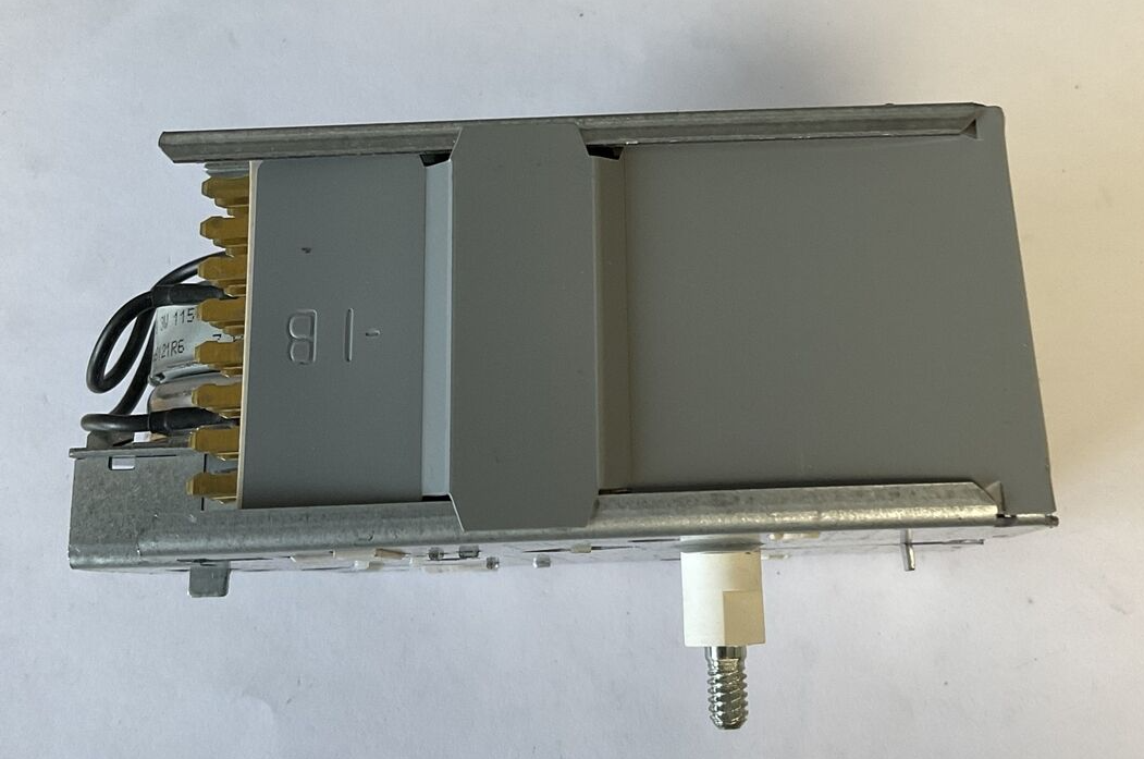 FRIGIDAIRE 134803600A TIMER