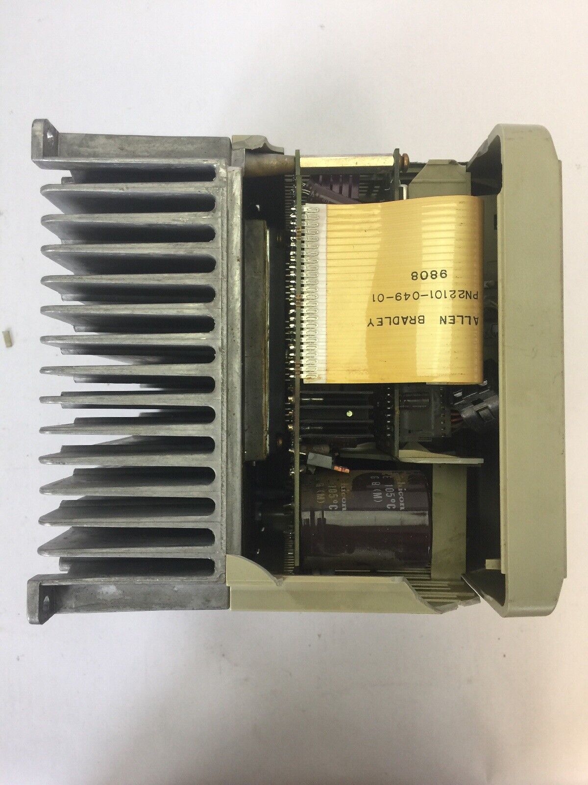 ALLEN BRADLEY 1305-BA06A AC DRIVE INPUT 380-460V 5.8A OUTPUT 380-460V 6A 3HP
