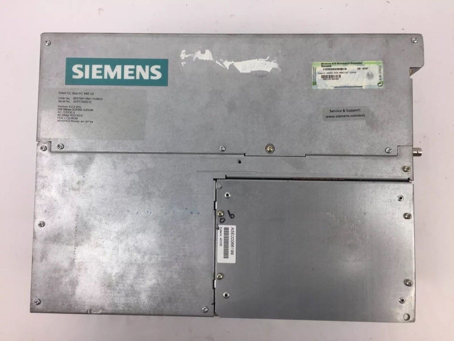 SIEMENS 6ES7647-6MC13-0BC0 SIMATIC BOX PC 840 V2 PENTIUM 4 2.4 GHz AC 110/230 V