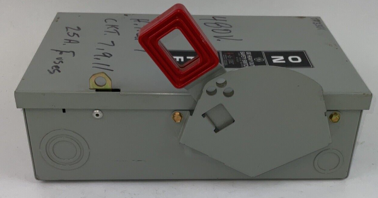 GENERAL ELECTRIC TH3361 SAFETY SWITCH MODEL10 30A 600VAC/250VDC TYPE1 INDOOR