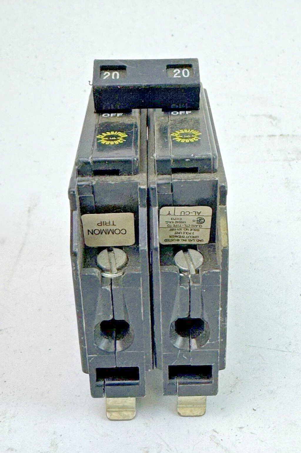 GE - TQ2120 - COMMON TRIP CIRCUIT BREAKER - 2 POLE, 20 A, 240 VAC, TYPE TQ