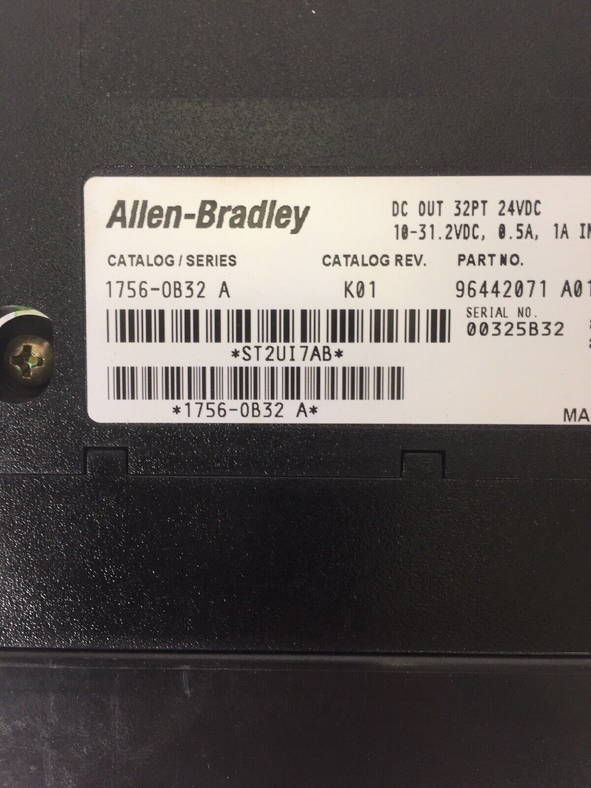ALLEN BRADLEY 1756-0B32 DC OUTPUT SER A  REV K01 DC OUT 32PT 24VDC