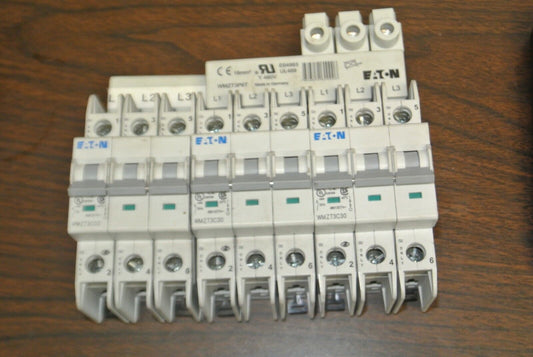 EATON WMZT3C03 + WMZT3C30 CIRCUIT BREAKERS + WMZT3P6T BUS BAR + WMZT35EXT