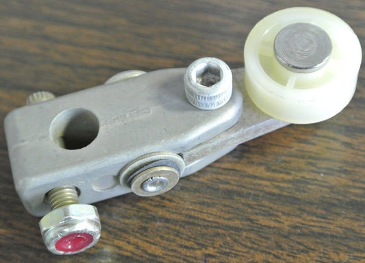 ALLEN-BRADLEY 802T-W6C OPERATING LEVER / ROLLER ARM NEW SURPLUS