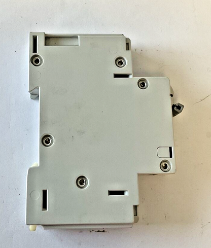 ALLEN BRADLEY 1492-CB1G100 CIRCUIT BREAKER 10A 2HP SER.C ***LOTOF4***