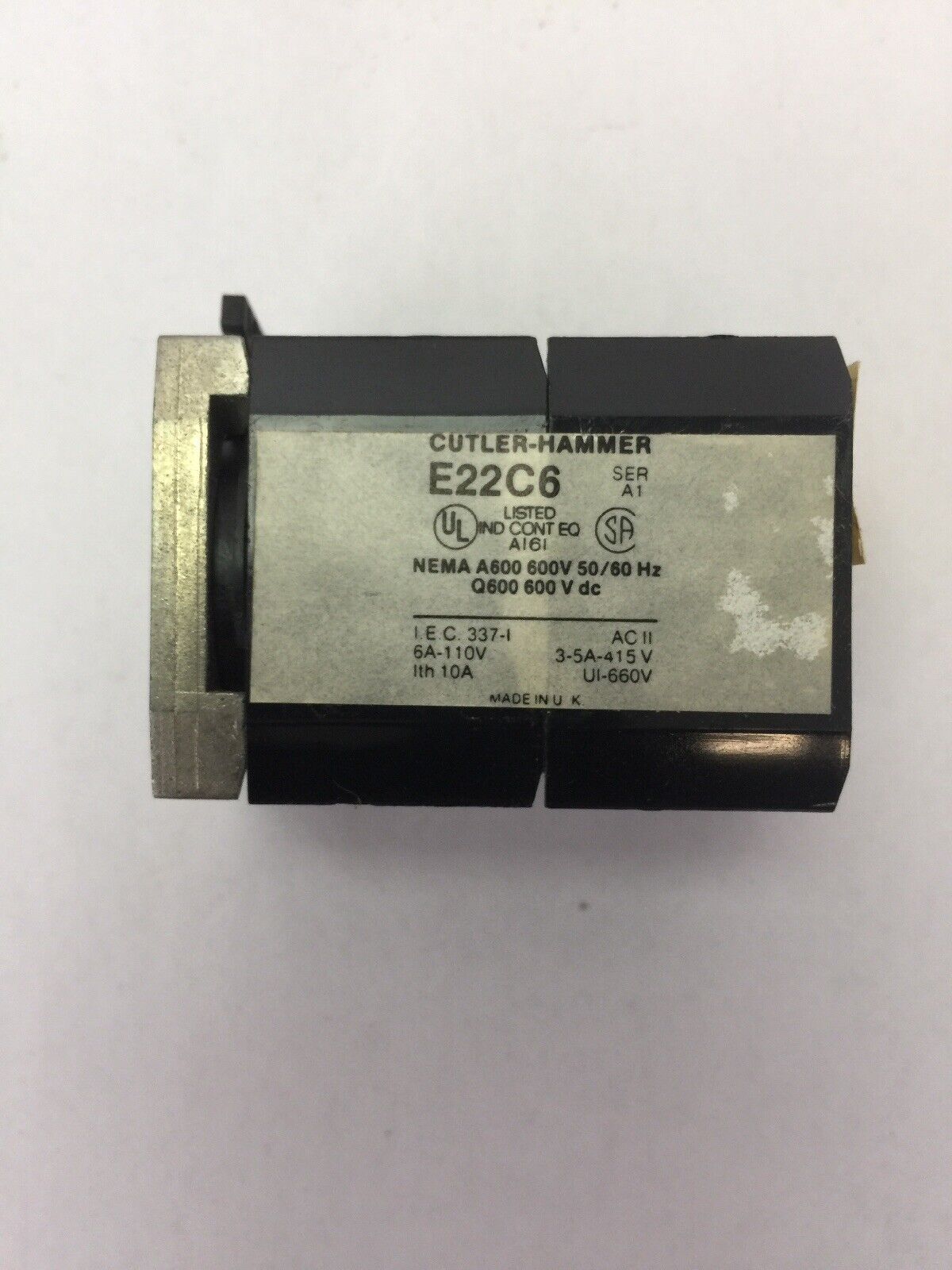 CUTLER HAMMER E22C6 CONTACT BLOCK FOR 3 POS. PUSH - PULL 600V