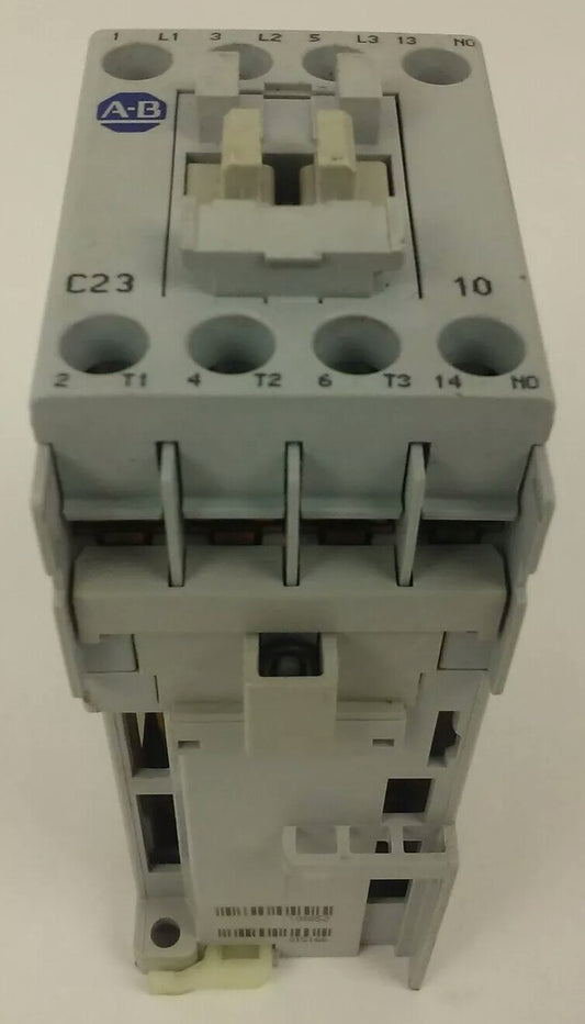 ALLEN BRADLEY 100-C23Z*10 SER. C CONTACTOR 690V 32A 11kW,600V 30A 3PH,24VDC COIL