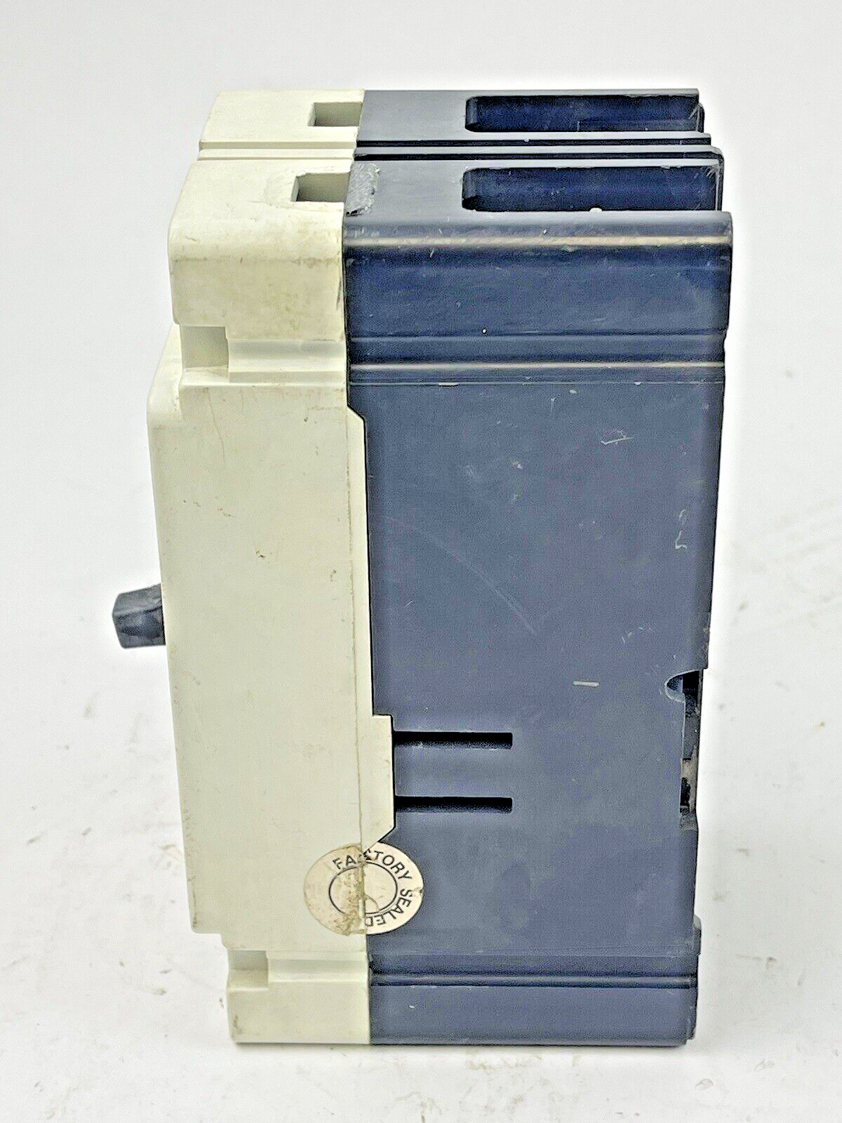 EATON - CUTLER-HAMMER - FD2100K - MOLDED CASE CIRCUIT BREAKER -100A/2POLE/600VAC