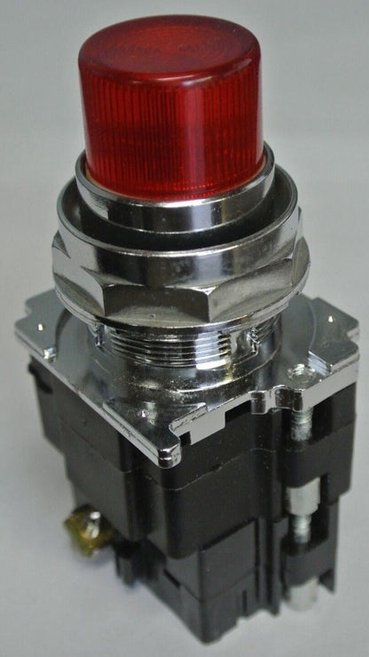 CUTLER-HAMMER 10250T77R ILLUMINATED PUSHBUTTON 120V - 1 N.O. RED - NEW SURPLUS