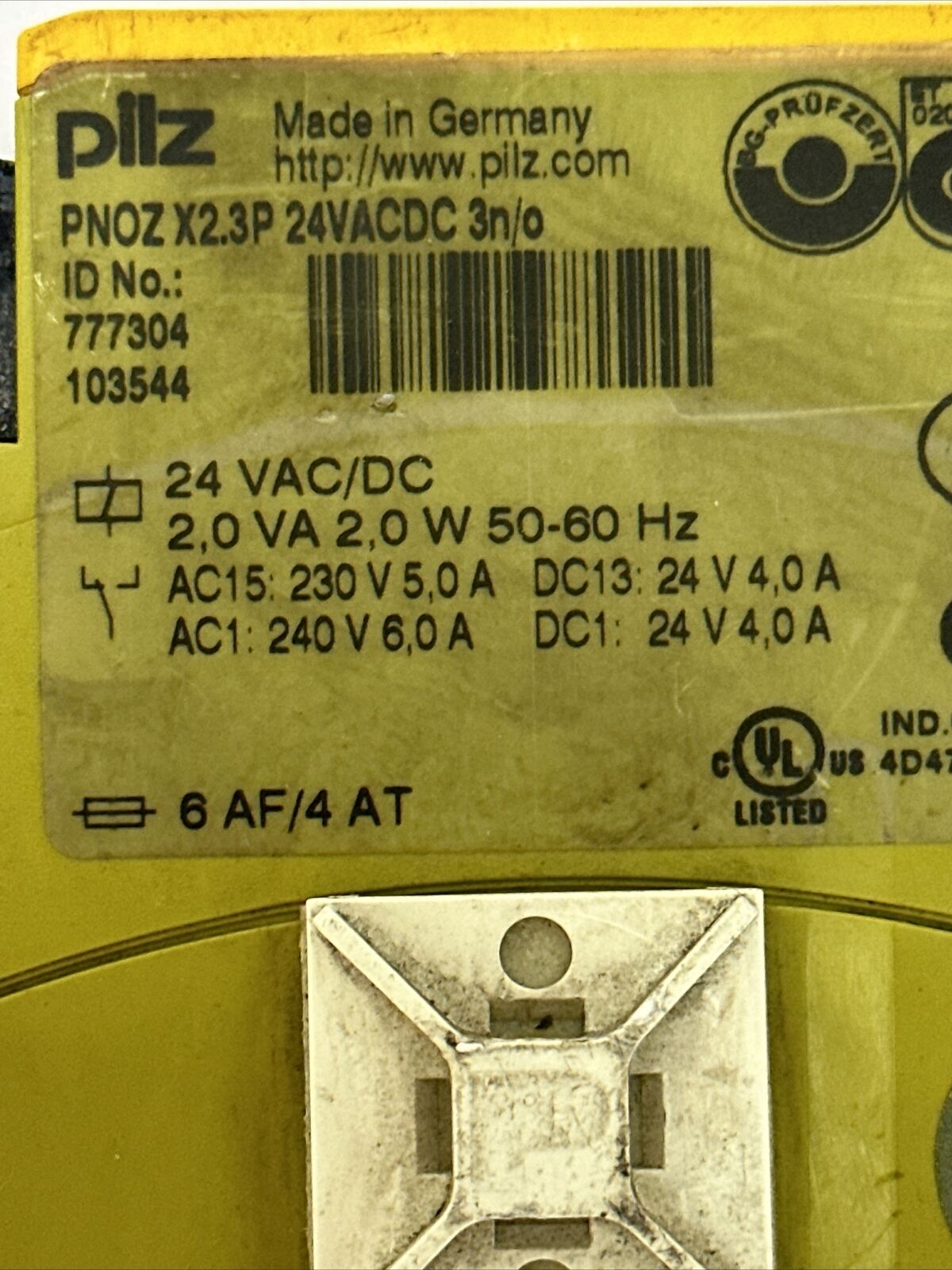 PNOZ X2.3P 24VACDC 3n/o SAFETY RELAY 24V