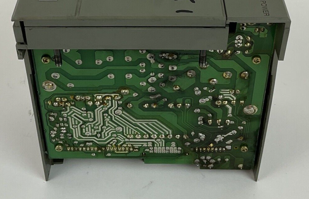 ALLEN BRADLEY 1746-P2 SER.C SLC 500 POWER SUPPLY 5A 85-132VAC 170-265VDC 50/60HZ