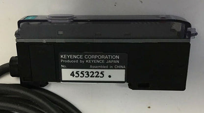 KEYENCE FS-V11P FIBER OPTIC SENSOR 24VDC