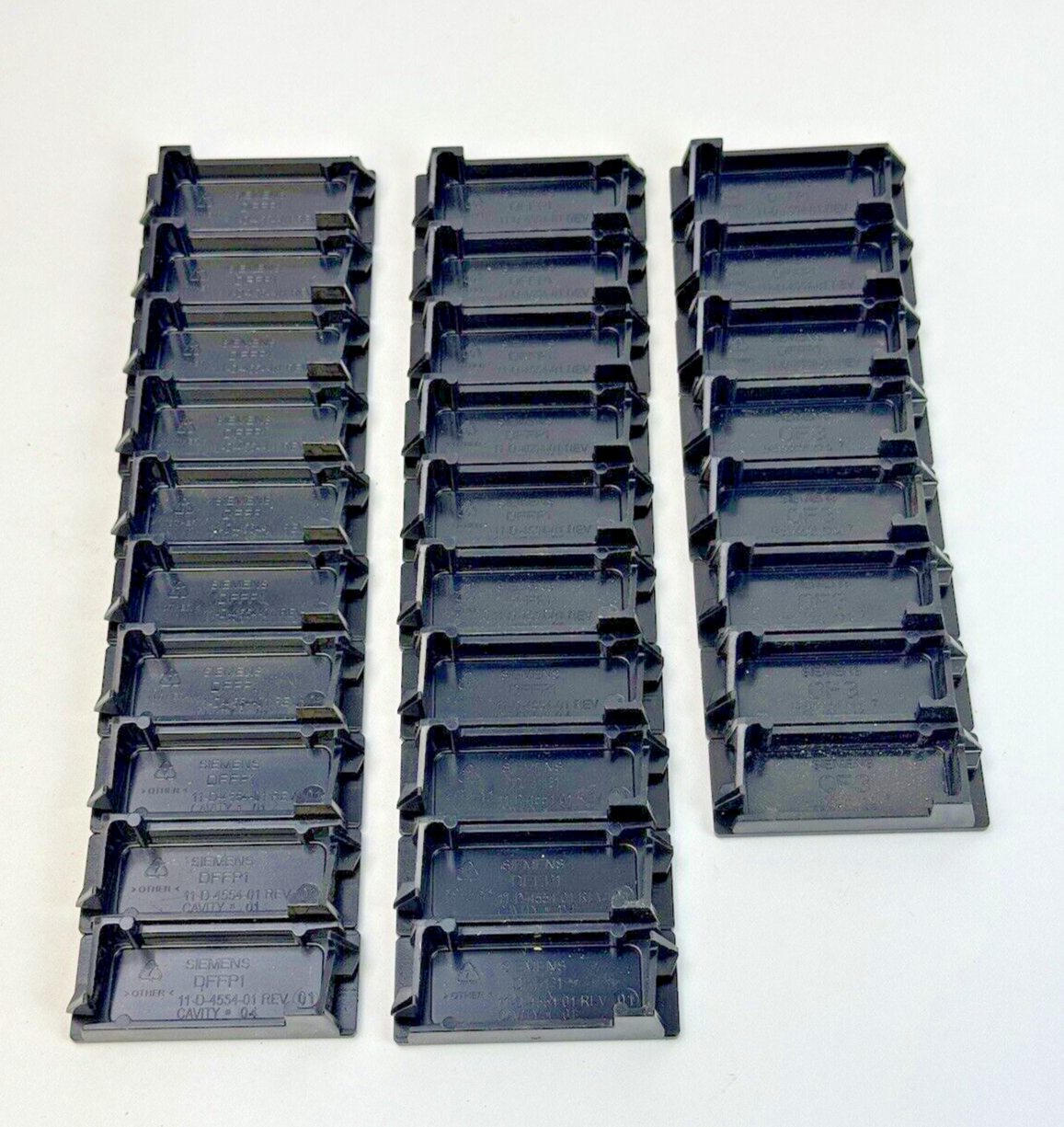 SIEMENS *LOT OF 28* - DFFP1 - 1" FRONT PLATE FILLER - 28 PIECES **READ DESC.