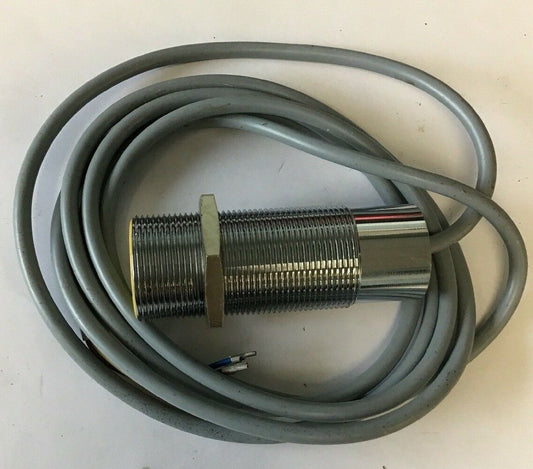 TURCK BC10-M30-AZ3X 250VAC 500MA PROXIMITY SENSOR***LOTOF5***
