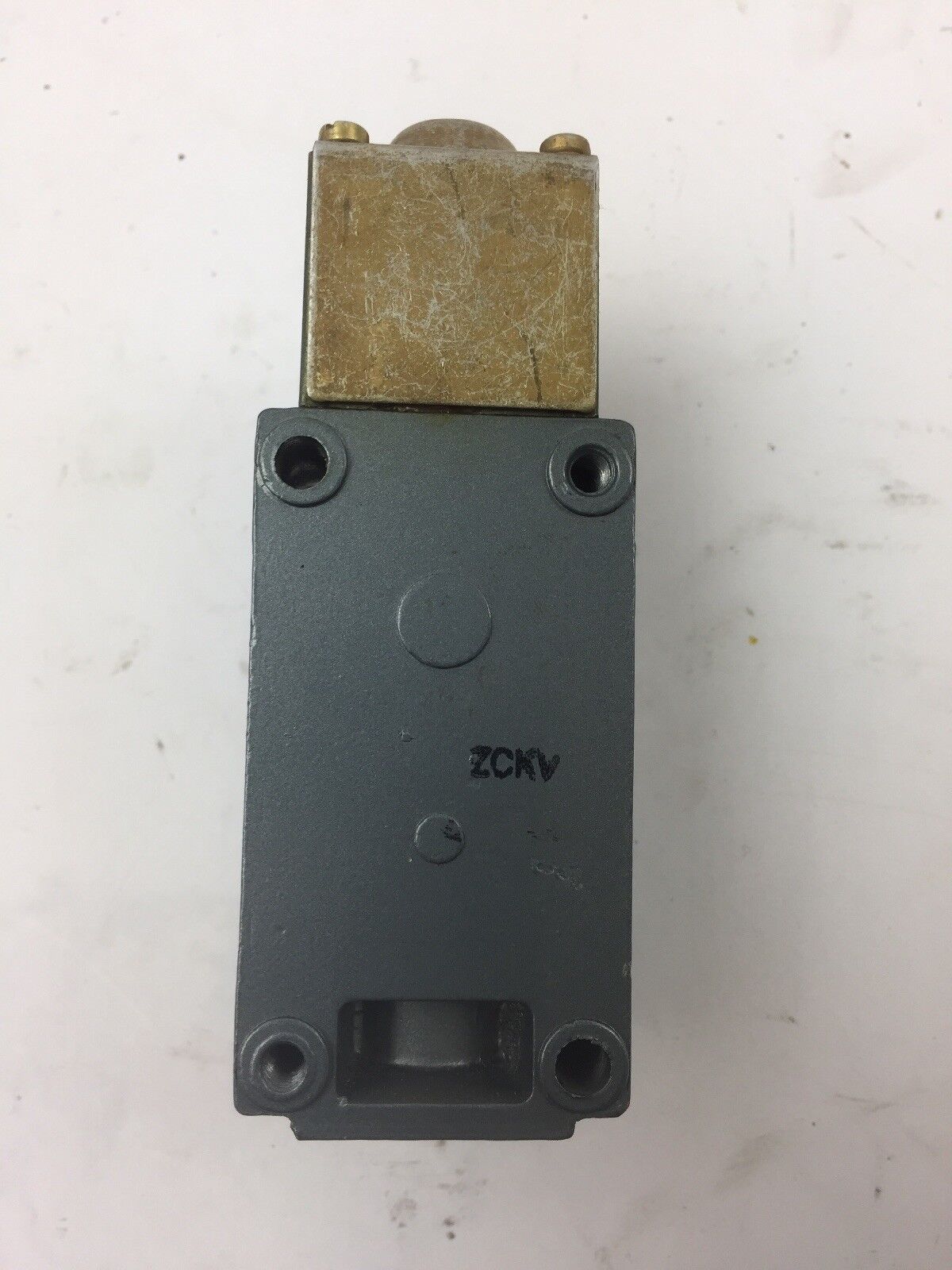 ALLEN BRADLEY 802R-HFW2 OILTIGHT LIMIT SWITCH SEALED CONTACT SERIES B