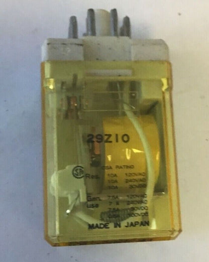 IDEC RR2P-U RELAY 120VAC 100VDC 10A***LOTOF2***