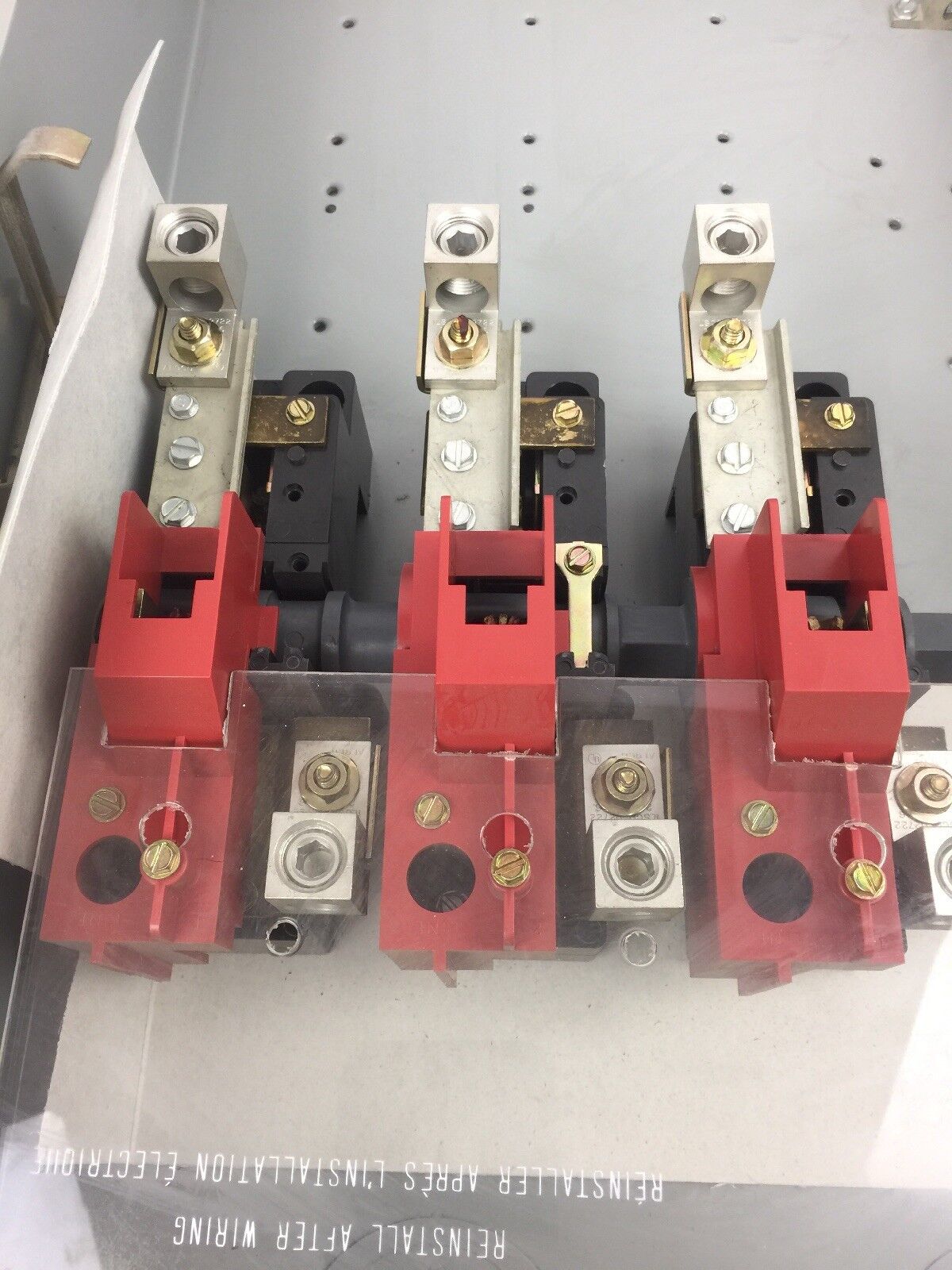 EATON H364NFK HEAVY DUTY SAFETY SWITCH 200 AMP 600 VAC 250 VDC 3 POLE TYPE 1